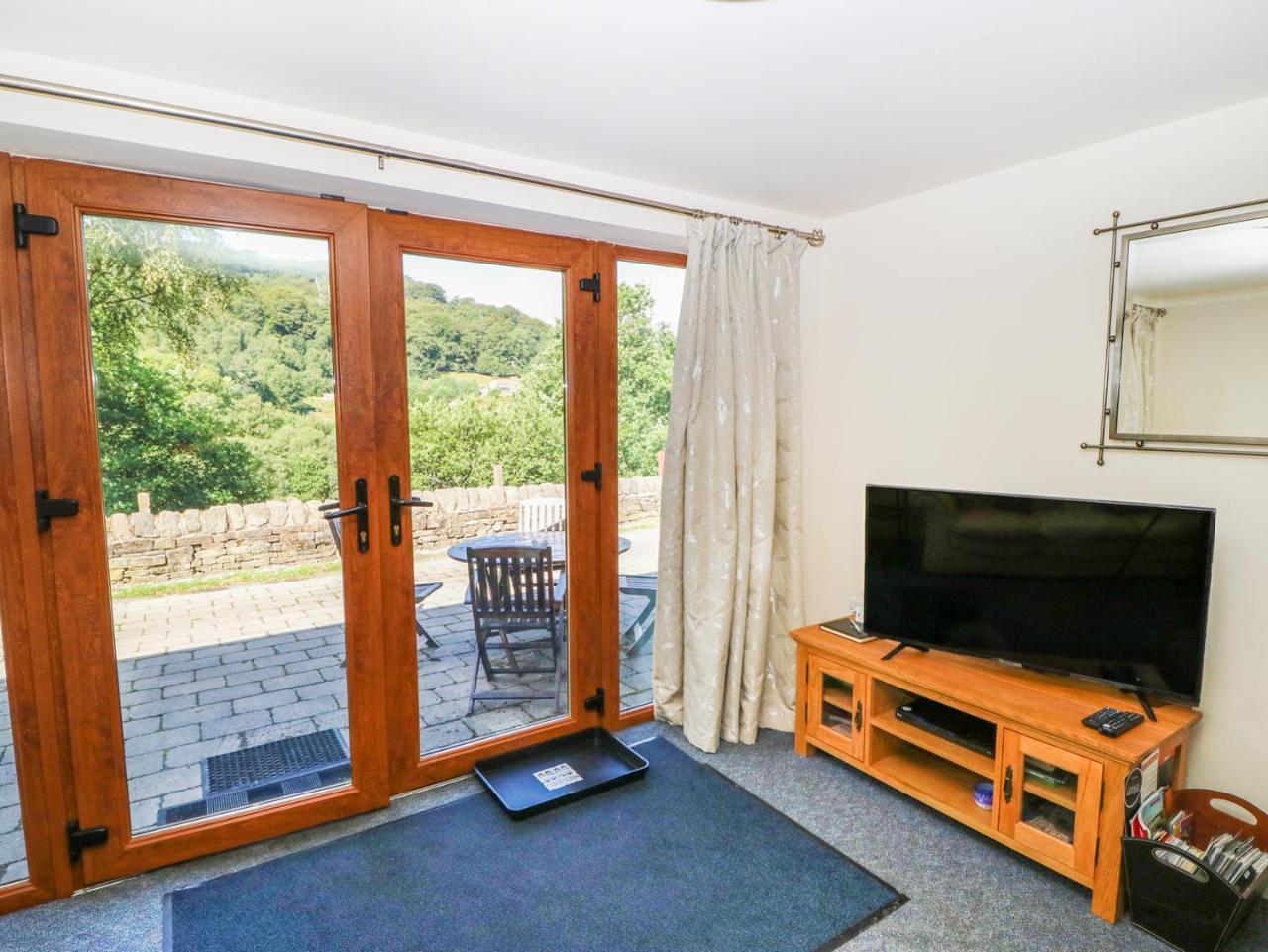 헵덴브릿지 Hove Wood View 빌라 외부 사진